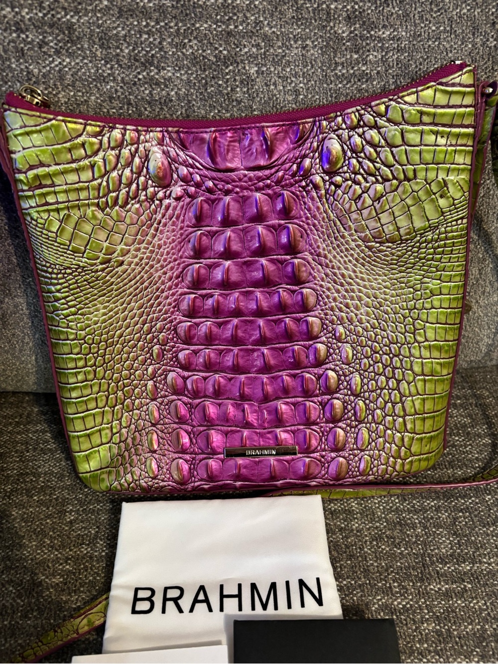 🌟Brahmin🌟 Limeade Ombré Melbourne Katie Crossbody and Credit Card Wallet - Picture 9 of 16